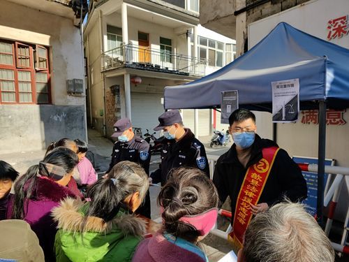 憲法宣傳進校園 法律光輝暖人心