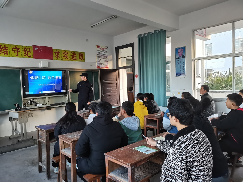 憲法進校園，平安你我他