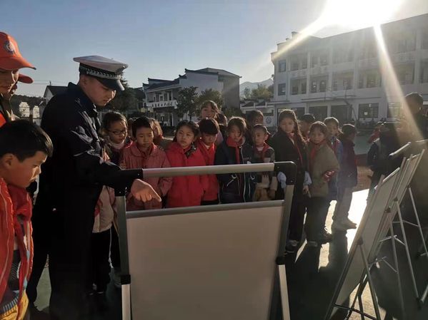 西田小學(xué)：法治講座進校園  課后服務(wù)添新篇