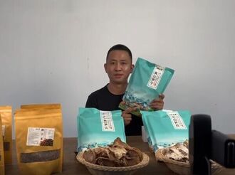 胡以超：電商助力生態(tài)農(nóng)業(yè)發(fā)展