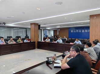 【聞“汛”而動 奮戰一線】何毅：強化風險意識和底線思維 全力守護人民群眾生命財產安全