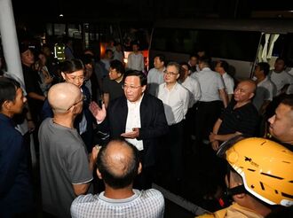 安徽省委書記韓俊深入黃山市指導調度防汛救災工作