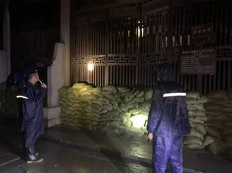 【身邊守護(hù)者】他在洪水里守文物