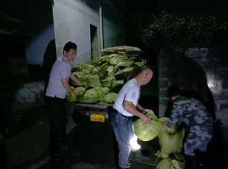 【身邊守護者】風雨中，他托起“生命的重量”