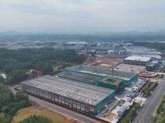 以“政府干”代替“企業(yè)跑” 屯溪區(qū)“交地即交證”賦能企業(yè)發(fā)展